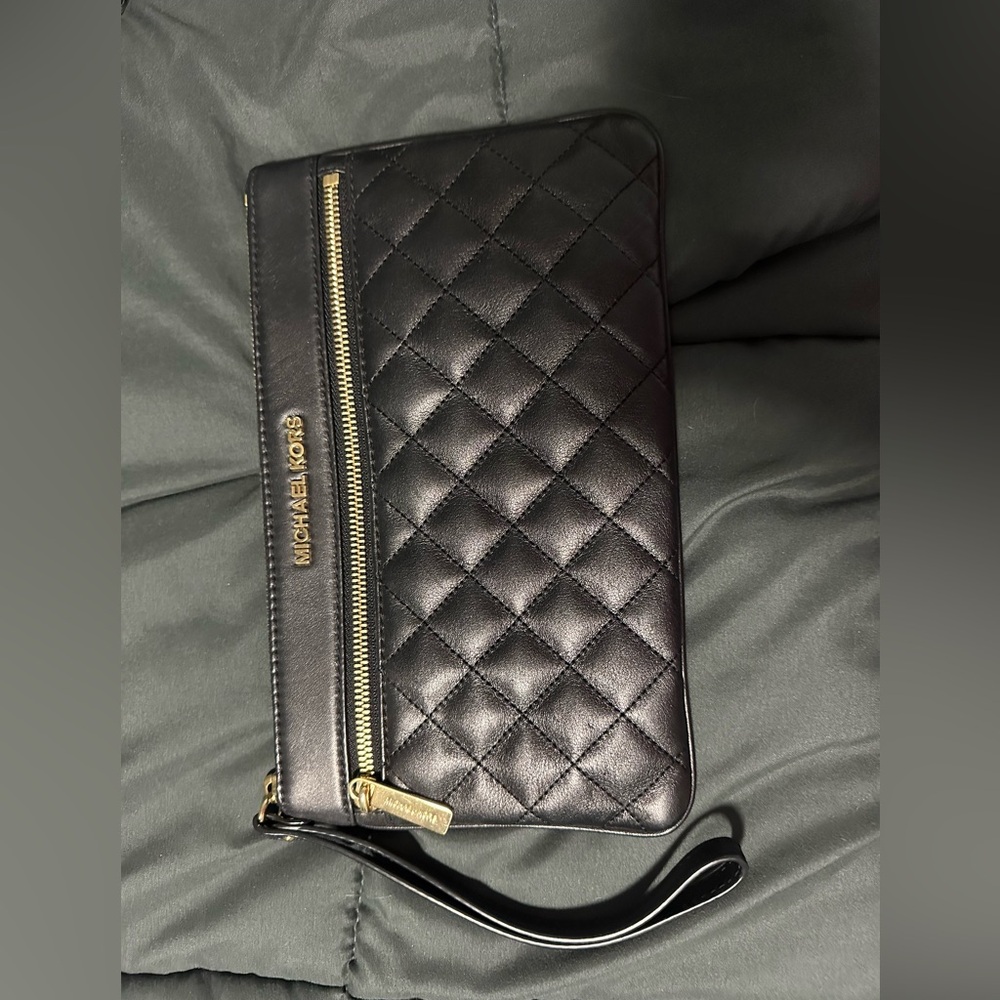 Black quilted Michael kors wristlet